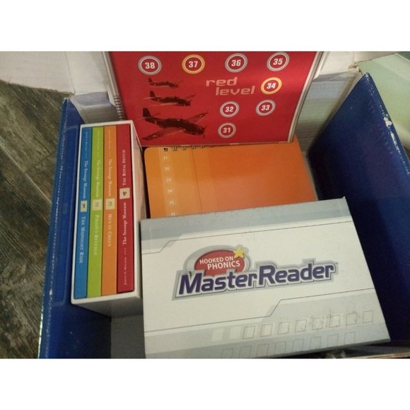 Hooked on Phonics Master Reader Box Set for 2nd to 6th Grade Ages, Partial Set - Picture 4 of 15